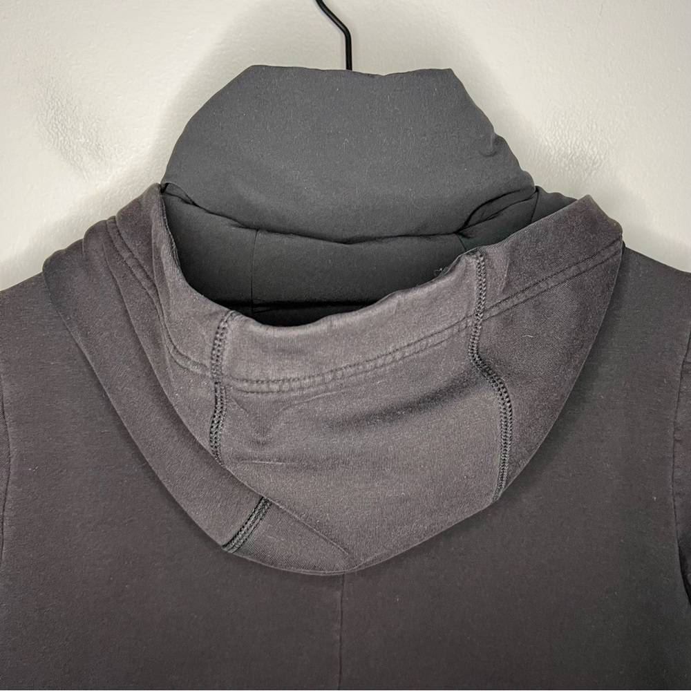Athleta Victory Long PrimaLoft Hooded Full Zip Jacket in Black S - Picture 7 of 11